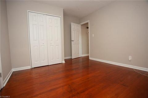 500 Marion Ct, High Point, NC 27262 photo 9