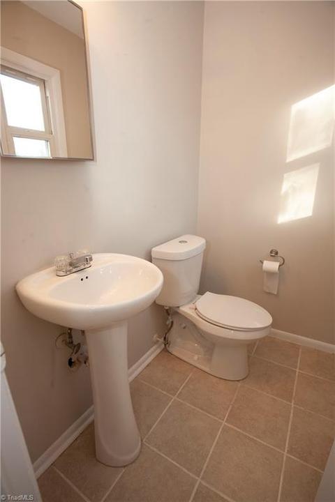 500 Marion Ct, High Point, NC 27262 photo 10