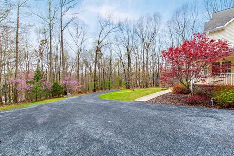 1676 Pineview Rd, Randleman, NC 27317 photo 5