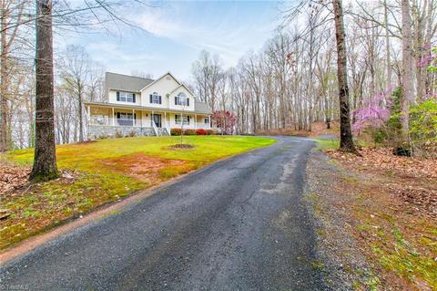 1676 Pineview Rd, Randleman, NC 27317 photo 2