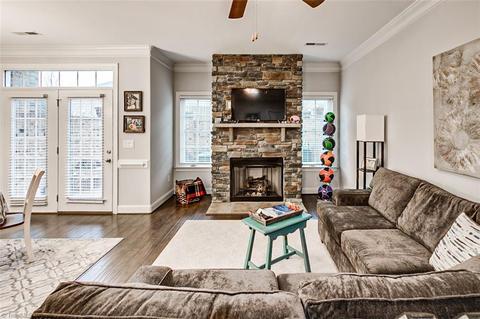 688 Nikyle Cir, High Point, NC 27265 photo 8