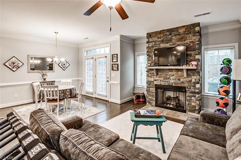 688 Nikyle Cir, High Point, NC 27265 photo 9