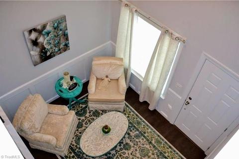 688 Nikyle Cir, High Point, NC 27265 photo 4