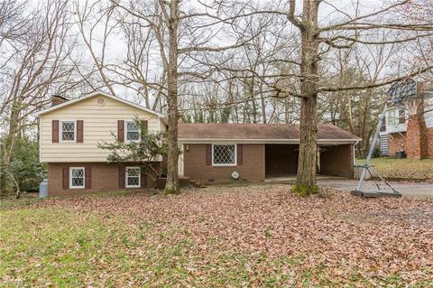 4233 Village Dr, Trinity, NC 27370 photo 2