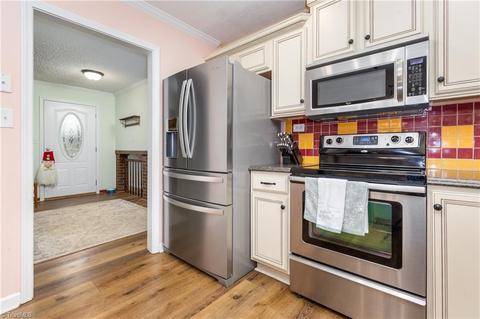 4233 Village Dr, Trinity, NC 27370 photo 12