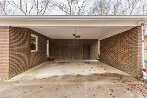 4233 Village Dr, Trinity, NC 27370 photo 3