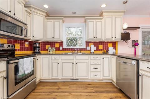 4233 Village Dr, Trinity, NC 27370 photo 9