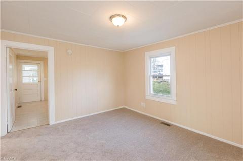 1902 King St, High Point, NC 27260 photo 7