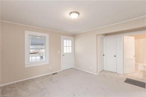 1902 King St, High Point, NC 27260 photo 6
