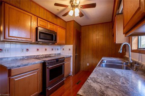 4470 Stone Ridge Dr, Trinity, NC 27370 photo 11