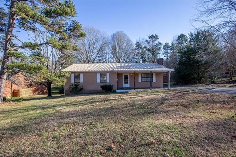 4470 Stone Ridge Dr, Trinity, NC 27370 photo 4