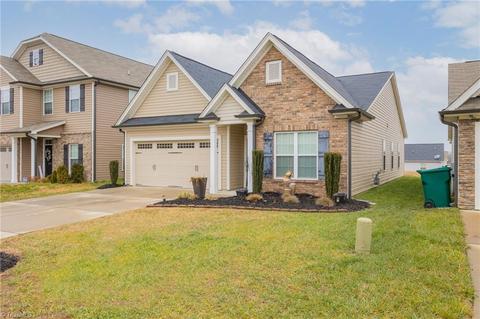 5769 Midstream Cir, Clemmons, NC 27012 photo 2