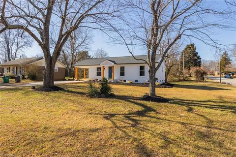 1733 Cedrow Dr, High Point, NC 27260 photo 3