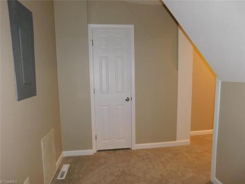 7518 Farmbrook Pl, Thomasville, NC 27360 photo 8