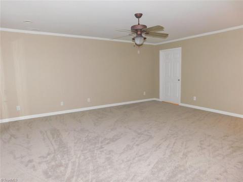 7518 Farmbrook Pl, Thomasville, NC 27360 photo 11