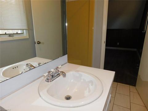 7518 Farmbrook Pl, Thomasville, NC 27360 photo 18