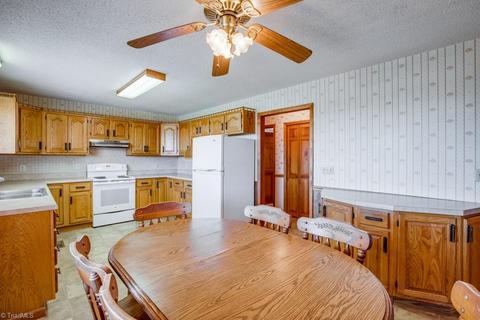 1451 Marshall Smith Rd, King, NC 27021 photo 8