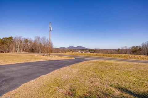 1451 Marshall Smith Rd, King, NC 27021 photo 25
