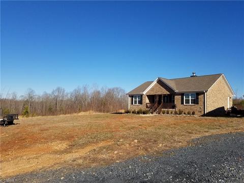 2066 Summey Town Rd, Trinity, NC 27370 photo 2