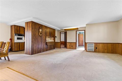 3815 Creekview Dr, Trinity, NC 27370 photo 7