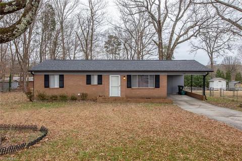 21 Lambeth Dr, Thomasville, NC 27360 photo 1