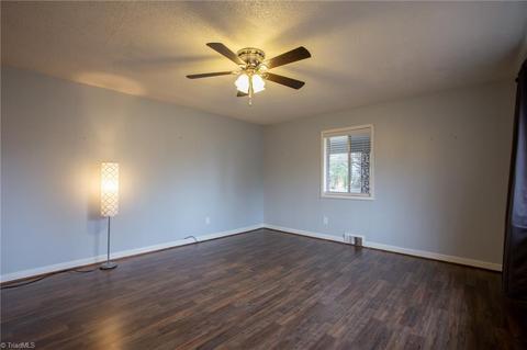 21 Lambeth Dr, Thomasville, NC 27360 photo 7