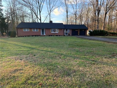 4140 Hampton Rd, Clemmons, NC 27012 photo 1