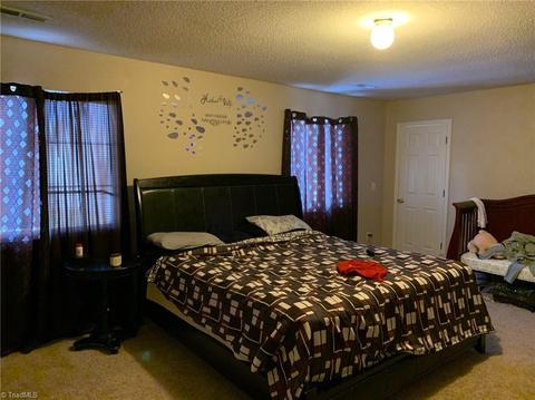 1833 Chatfield Dr, High Point, NC 27260 photo 8