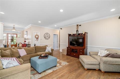 173 Covington Dr, Advance, NC 27006 photo 4