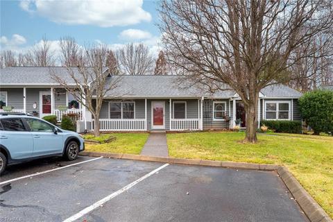 3138 Windchase Ct, High Point, NC 27265 photo 2
