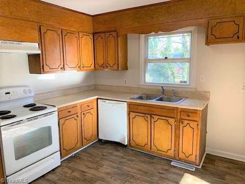 612 Runyon Dr, High Point, NC 27260 photo 7