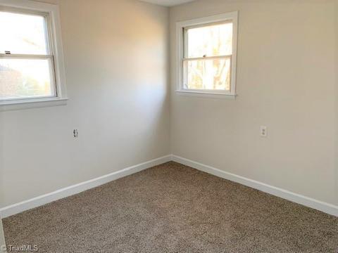 612 Runyon Dr, High Point, NC 27260 photo 14