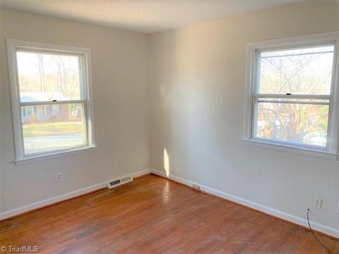 612 Runyon Dr, High Point, NC 27260 photo 12