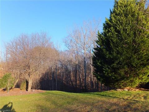 2546 Ingleside Dr, High Point, NC 27265 photo 4