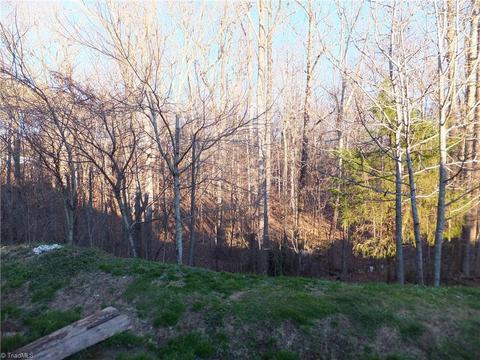 2546 Ingleside Dr, High Point, NC 27265 photo 5