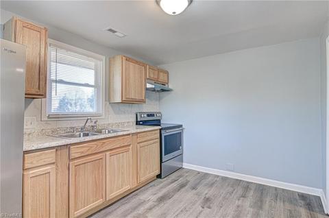 1001 E Kearns Ave, High Point, NC 27260 photo 7
