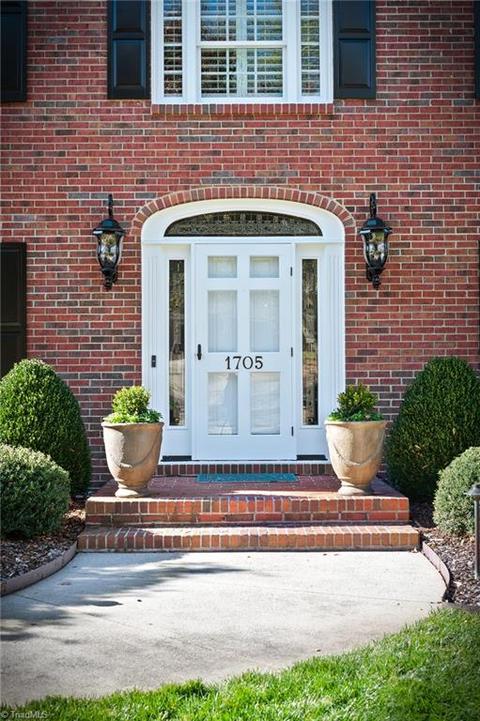 1705 Heathcliff Rd, High Point, NC 27262 photo 2