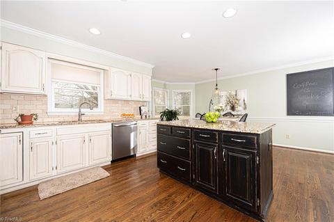 8020 Glengarriff Rd, Clemmons, NC 27012 photo 5