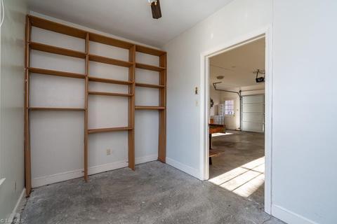 964 Nottingham Rd, High Point, NC 27262 photo 24