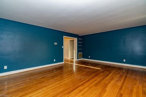 964 Nottingham Rd, High Point, NC 27262 photo 13