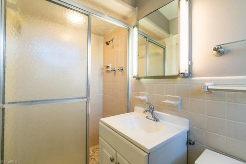 964 Nottingham Rd, High Point, NC 27262 photo 22