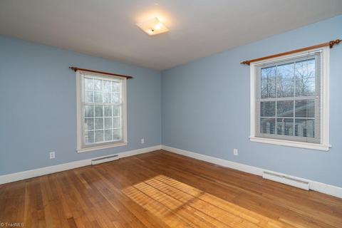 964 Nottingham Rd, High Point, NC 27262 photo 17