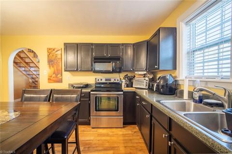 406 Clover Dr, High Point, NC 27262 photo 8