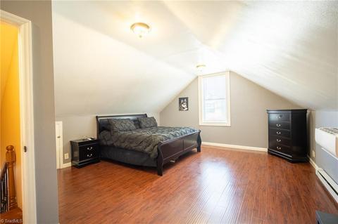406 Clover Dr, High Point, NC 27262 photo 17