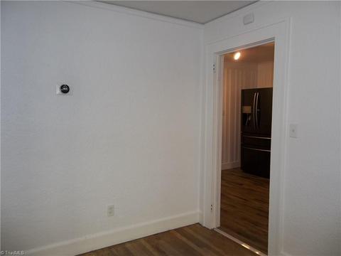 902 Chestnut Dr, High Point, NC 27262 photo 15