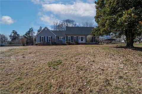 8052 Lasater Rd, Clemmons, NC 27012 photo 3