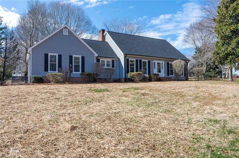 8052 Lasater Rd, Clemmons, NC 27012 photo 2