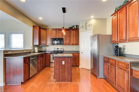 3701 Lexham Ct, High Point, NC 27265 photo 10