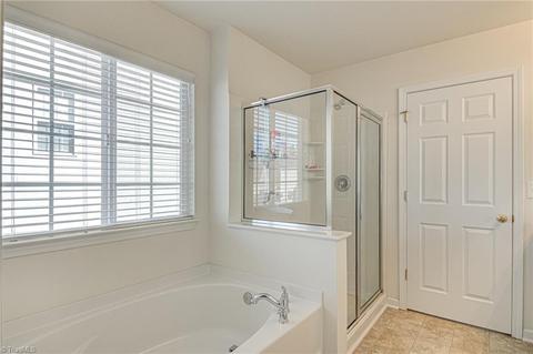 3701 Lexham Ct, High Point, NC 27265 photo 23