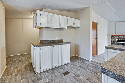 1601 Hunters Woods Dr, Trinity, NC 27370 photo 10